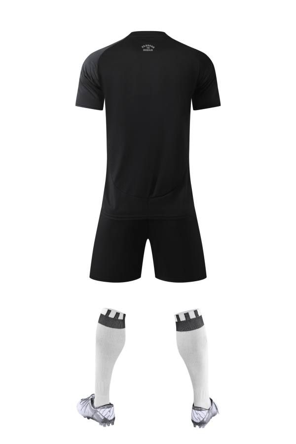 Defensive barrier football sports suit - Image 3