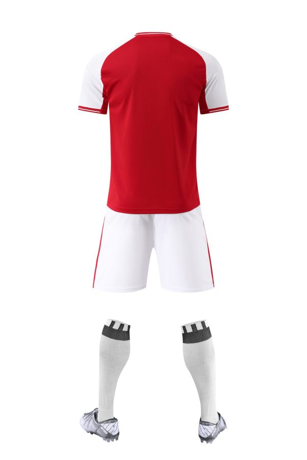 A football set with a possession-based style - Image 2