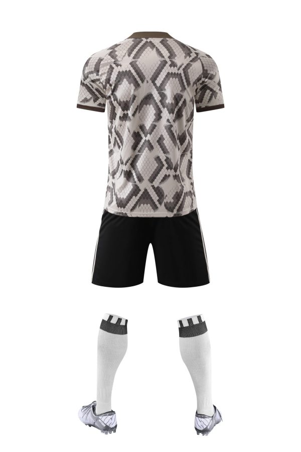A two-piece set of exclusive football uniforms for ball handlers - Image 2