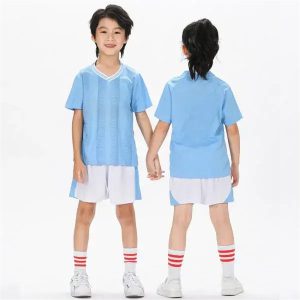 Energetic teenagers' two-piece sports set with contrasting color edges